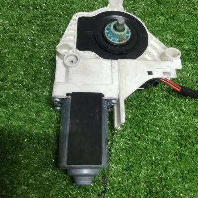 Audi A4 B8 Front Right Power Window Motor (With Warranty)