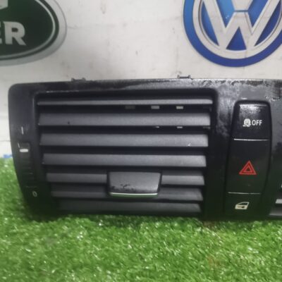 BMW E88 Canter Vent (No Warranty)